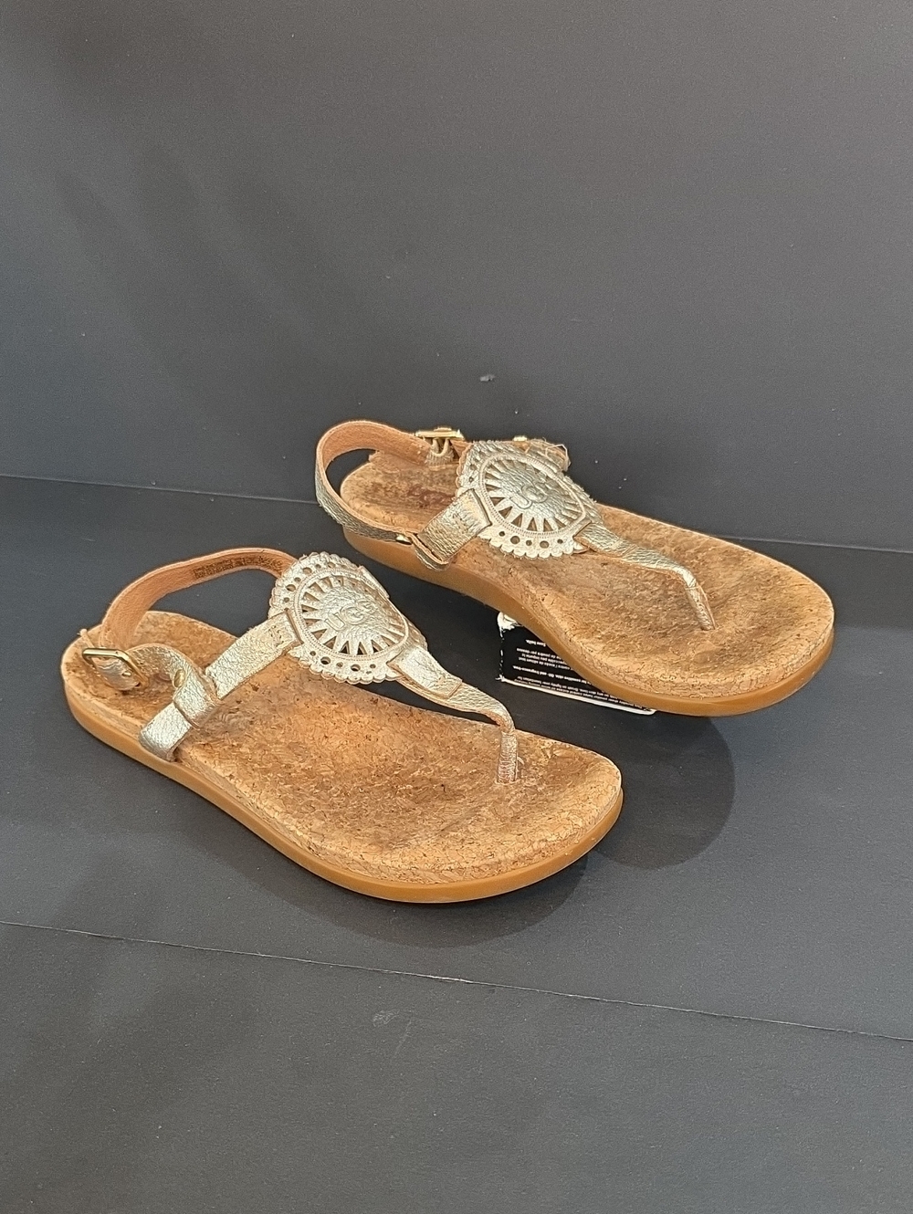 UGG Women's Metallic Gold Embellished Thong Sandals Size 6.5